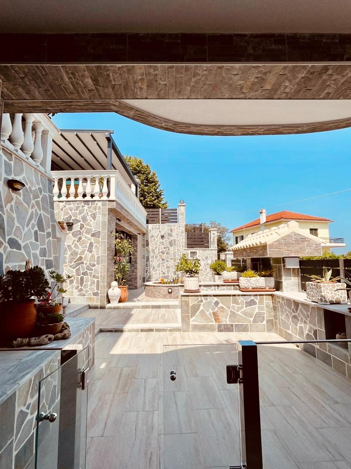 Iris Luxury House Apartment Agioi Deka  Ngoại thất bức ảnh